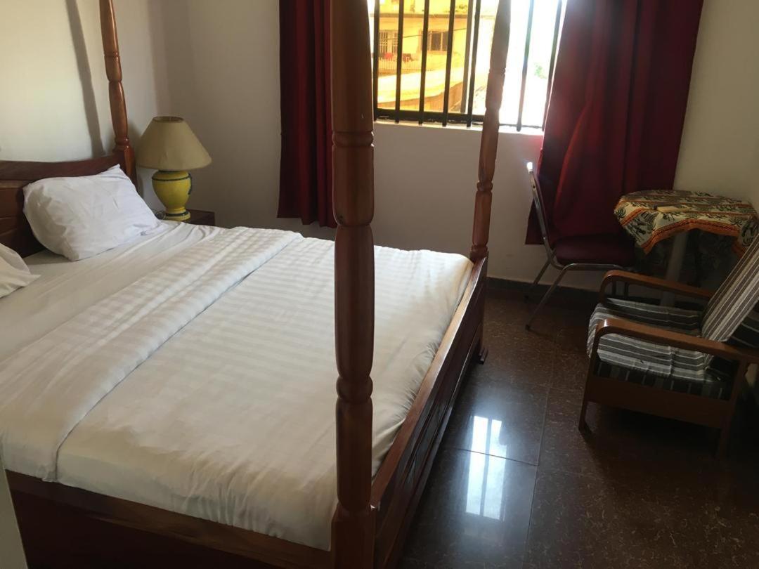 Hotel Saint-Jean Котону Екстер'єр фото